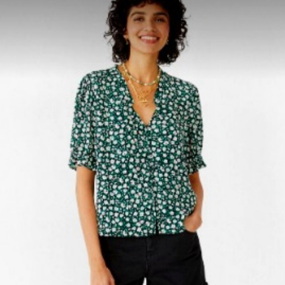 NWT OLIVACEOUS Short Sleeve Button Front Cropped Blouse Forest Green S & M